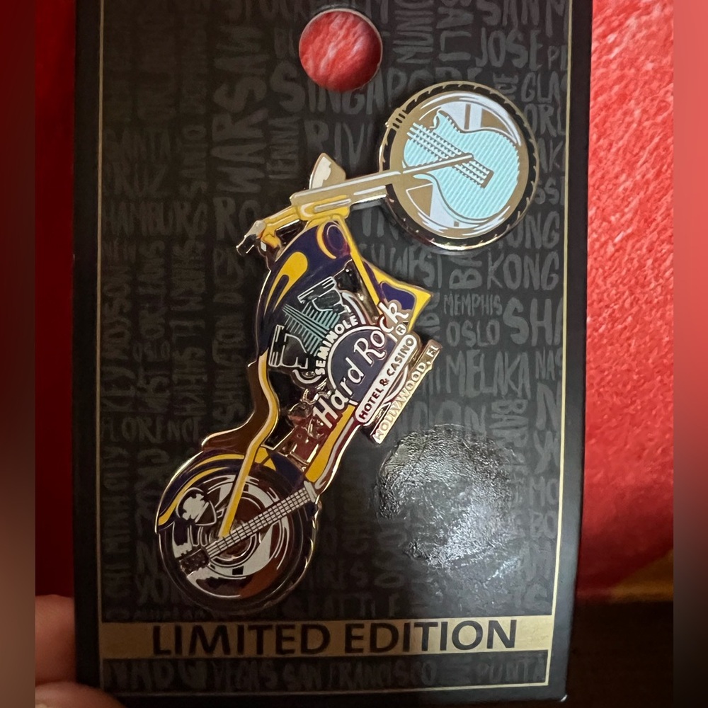 Hard Rock Cafe Pin Hollywood FL Hotel & Casino Motorcycle Biker Limited Edition